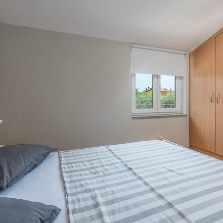 Apartment Green With Balcony Nova Vas  Exterior photo