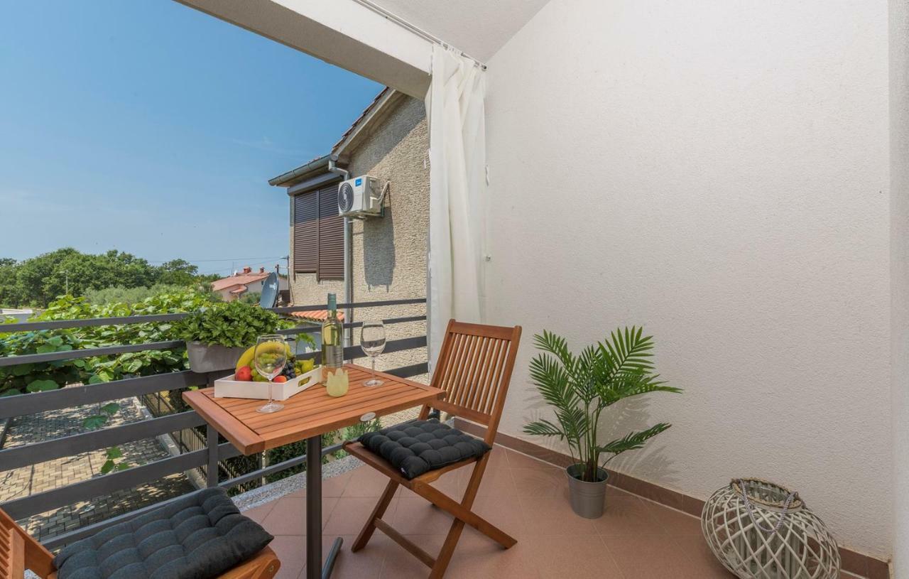 Apartment Green With Balcony Nova Vas  Exterior photo
